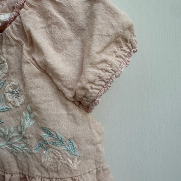 Artisan NY 3T Girls Pink Embellished Pleated Floral Formal Short Sleeve Blouse - Picture 7 of 9